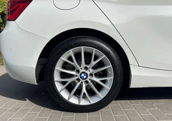 BMW Seria 1 cena 66500 przebieg: 98600, rok produkcji 2016 z Wrocław małe 379